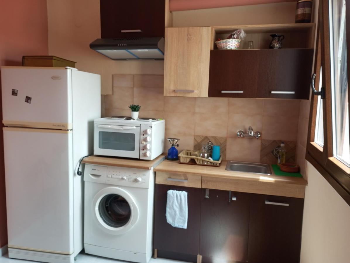 Cozy Studio Flat 1 Bedroom-Very Central Location Mytilíni Kültér fotó